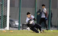 Thủ môn Đặng Văn Lâm ký hợp đồng với CLB Muangthong sau Asian Cup