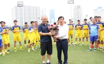 Trước trận gặp Thái Lan, HLV Park Hang-seo: 'Việt Nam không để người hâm mộ thất vọng'