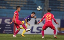 Quang Hải gặp rắc rối chuyện bên lề, HLV Hà Nội khuyên phớt đi mà đá bóng