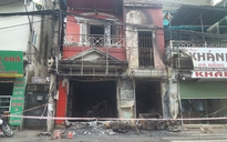 Hà Nội: Thay bình gas bất cẩn gây cháy lớn, 2 người bỏng nặng