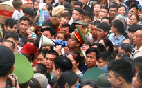 Hàng ngàn chiến sĩ căng mình đảm bảo an ninh trong ngày chính lễ đền Hùng