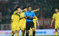 CLB Hải Phòng thắng trận thứ 2, HLV Chu Đình Nghiêm vẫn cằn nhằn trọng tài