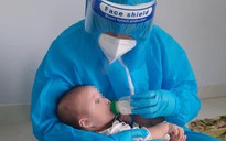 Bỗng dưng thành ‘cha mẹ nuôi’ của hai bé 3 tháng tuổi bị nhiễm Covid-19