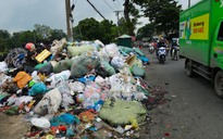 Sài Gòn 'nghẹt thở' với những bãi rác công nghiệp bị đổ trộm