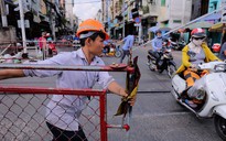 Hạn chế lưu thông đường Trần Văn Đang