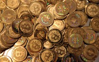 Giá Bitcoin ‘bốc đầu’ vượt ngưỡng 40.000 USD