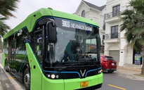 Cận cảnh xe buýt điện thông minh đầu tiên tại Việt Nam