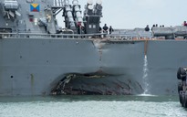 Chủ tàu dầu bị yêu cầu trả 44,6 triệu USD vì đâm thủng khu trục hạm Mỹ