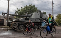 Chiến sự Ukraine chiều 15.9: Tình báo Anh nói quân Nga rút khỏi Kharkiv trong 'hoảng loạn'