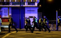 Người hùng lái taxi lao xe chặn kẻ tấn công ở London