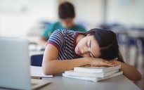 Giới trẻ thiếu ngủ dễ có nhiều hành vi nguy hiểm