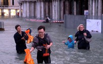 Thành phố nổi Venice bị... ngập lụt