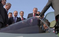 Tổng thống Putin giới thiệu Su-57 với tổng thống Thổ Nhĩ Kỳ, xác nhận sẽ có bản xuất khẩu