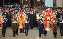 Năm mới, ông Kim Jong-un không phát biểu mà gửi thư cho toàn dân, viếng thi hài ông, cha
