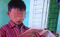 Học sinh cầm sách ngược đọc trôi chảy trên VTV: 'Sẽ cho kiểm tra lại'