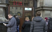 Đồng rúp cải thiện, Nga đối mặt đợt khủng hoảng mới