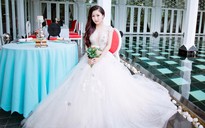 Hương Tràm làm cô dâu gợi cảm với váy cưới xuyên thấu