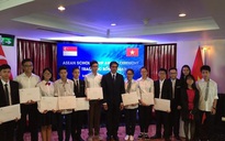 Singapore trao tặng học bổng ASEAN cho 12 học sinh Việt Nam
