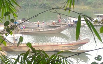 'Cát tặc' lại phớt lờ chính quyền, tiếp tục rút ruột sông Hương