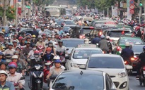 Điểm đen kẹt xe ở Sài Gòn: Rối và loạn ngã 7 Công trường Dân chủ
