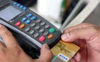 Ngân hàng 'chém đẹp' người dùng thẻ: Người sử dụng thẻ nên cẩn thận