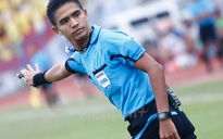 'Vua rút thẻ' Thái Lan thổi V-League