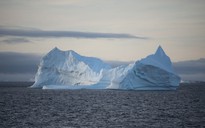 Kéo băng từ Nam cực về lấy nước