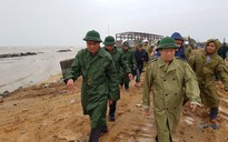 Bão số 12: PTT Trịnh Đình Dũng thị sát công tác ứng phó bão tại Phú Yên