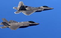 Bí ẩn chiến đấu cơ 'con lai' F-22 và F-35