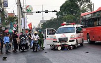 Vụ xe cứu thương vượt đèn đỏ tông xe máy: Người chồng tử vong