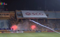 Pháo sáng làm vẩn đục bóng đá Việt Nam
