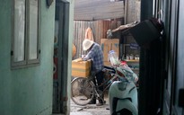 Người ở trọ Sài Gòn mùa dịch Covid-19: Tha thiết mong ngóng chủ nhà chịu giảm giá
