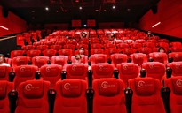 Rạp phim mở cửa trở lại: Không bom tấn, vắng khán giả