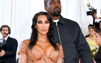 Kim Kardashian mong mọi người cảm thông cho Kanye West
