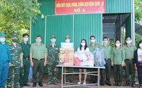 Trao quà cho lực lượng phòng, chống dịch tại biên giới tỉnh Tây Ninh