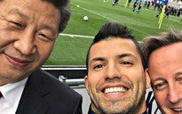 Chủ tịch Trung Quốc, Thủ tướng Anh chụp ảnh 'selfie' với cầu thủ Manchester City