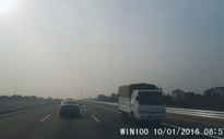 Hết hồn, xe tải phóng ngược chiều trên cao tốc Hà Nội - Hải Phòng