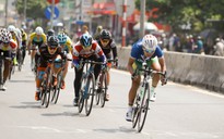 Áo xanh giải xe đạp nữ quốc tế Bình Dương khó thoát khỏi tay Nguyễn Thị Thật