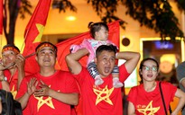 Người hâm mộ cả nước nức lòng với kỳ tích của Olympic Việt Nam
