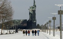 LHQ, phương Tây phản ứng mạnh vì Nga công nhận độc lập Donetsk, Luhansk