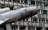 Tên lửa phá hủy tòa nhà, Ukraine nói nhiều dân thường thiệt mạng, Nga nói tiêu diệt sĩ quan không quân