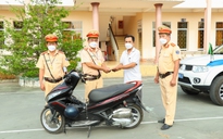 Vĩnh Long: CSGT trao trả xe máy cho người bị mất trộm