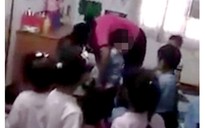 Venezuela: Phạt học sinh bằng cách đâm kim vào mông