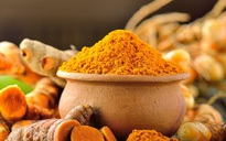 Một phụ nữ chiến thắng ung thư máu nhờ dùng curcumin có trong nghệ