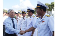 Tổng bí thư Nguyễn Phú Trọng làm việc tại Vùng 4 Hải quân