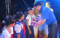 Trao 100 suất học bổng Nguyễn Thái Bình cho học sinh nghèo Bình Thuận