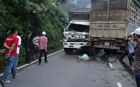 Hai xe tải đối đầu, đèo Bảo Lộc 'tê liệt' nhiều giờ