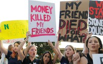 Học sinh Mỹ biểu tình sau vụ xả súng