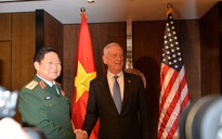 Bộ trưởng Quốc phòng Ngô Xuân Lịch gặp người đồng cấp Mỹ James Mattis