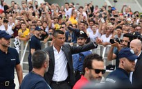 Ronaldo vẫn gây sốt ở tuổi 33